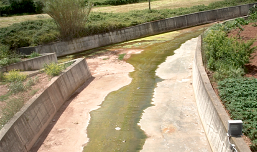 Canalització del torrent arribant a zona urbana